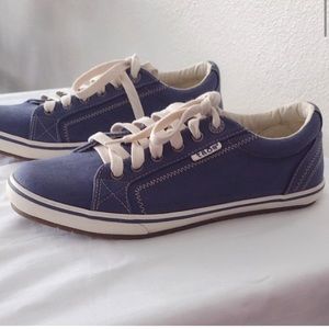 Taos Retro Star Blue Canvas Sneakers 8